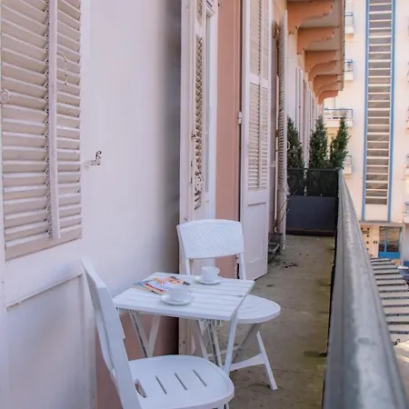 아파트 Plein Centre, 42m Au Calme Avec Balcon Et Wifi *