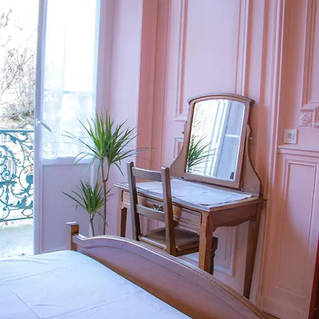 Plein Centre, 42m Au Calme Avec Balcon Et Wifi Apartamento